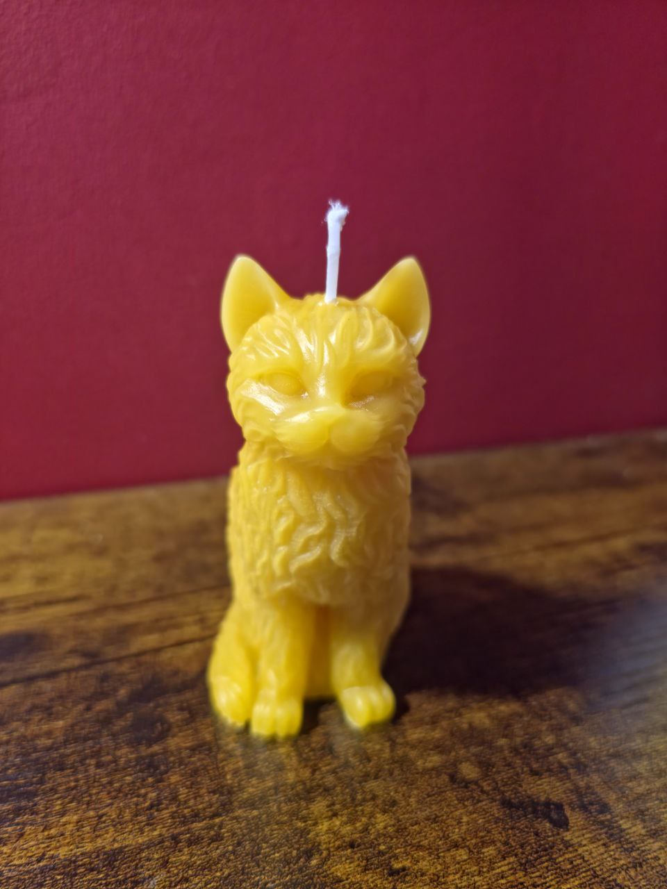 Handmade Pure Beeswax Cat Candle – Natural Honey Scent, Cute Decorative Gift