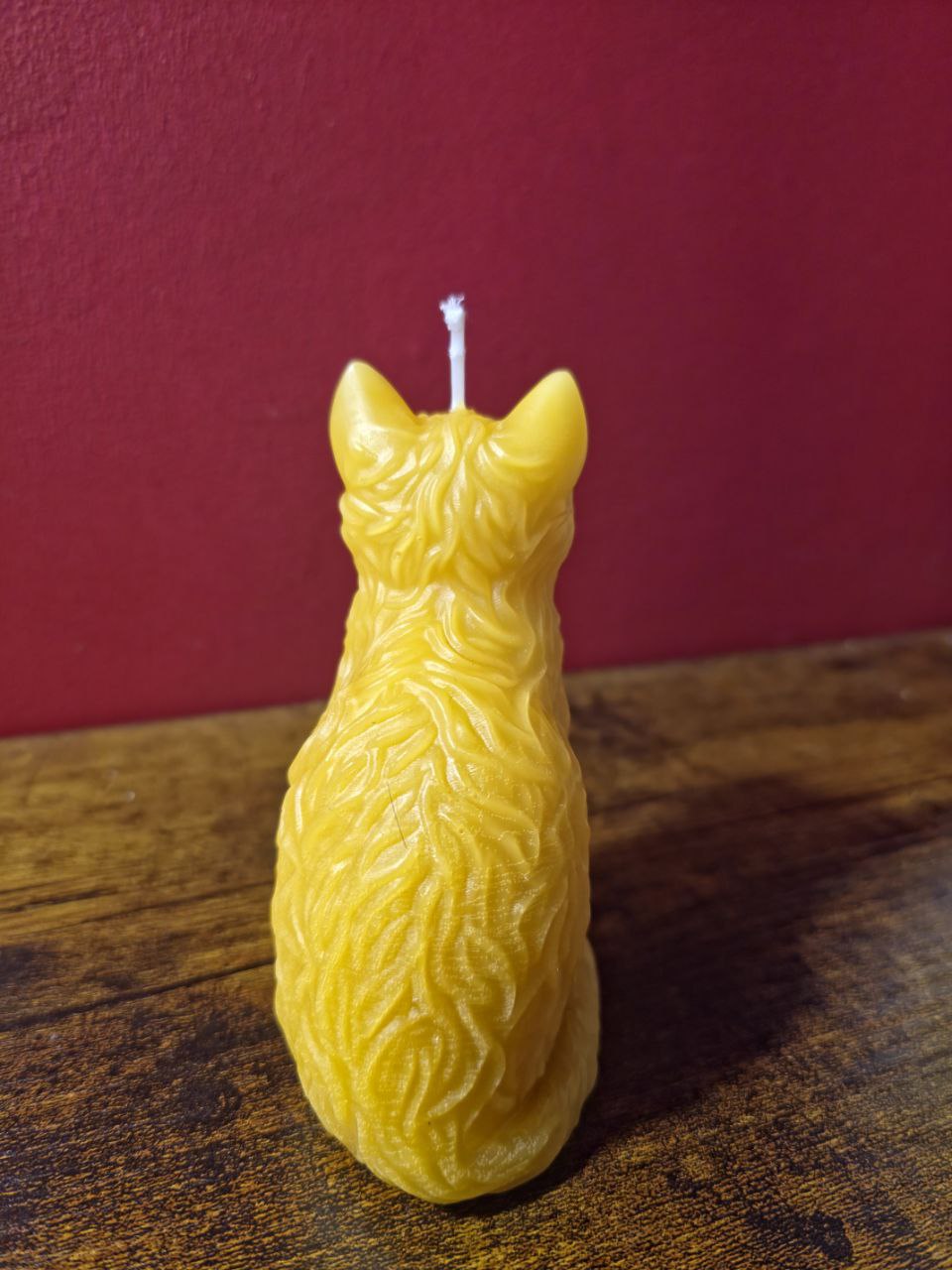 Handmade Pure Beeswax Cat Candle – Natural Honey Scent, Cute Decorative Gift